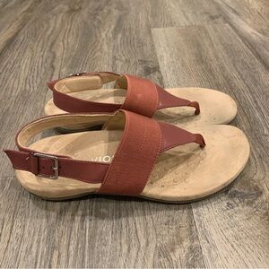 Vionic T- Strap Danita Sandal Women’s 8 Shoe Adjustable